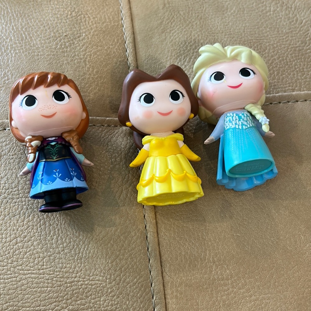 Disney 3 princesses approximately 2 inches including belle, Anna and Elsa